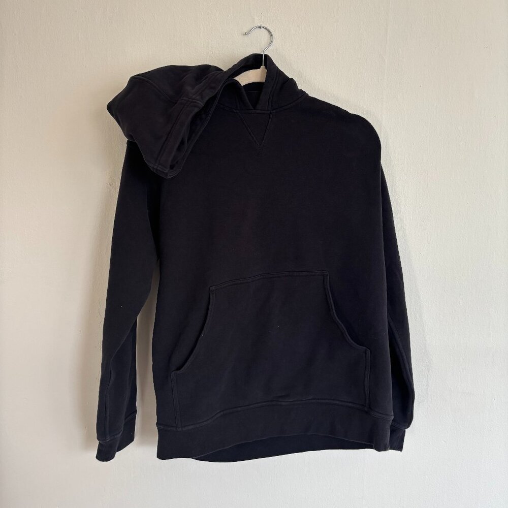 Black Lululemon Sweatshirt